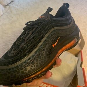 Woman's air max 97
